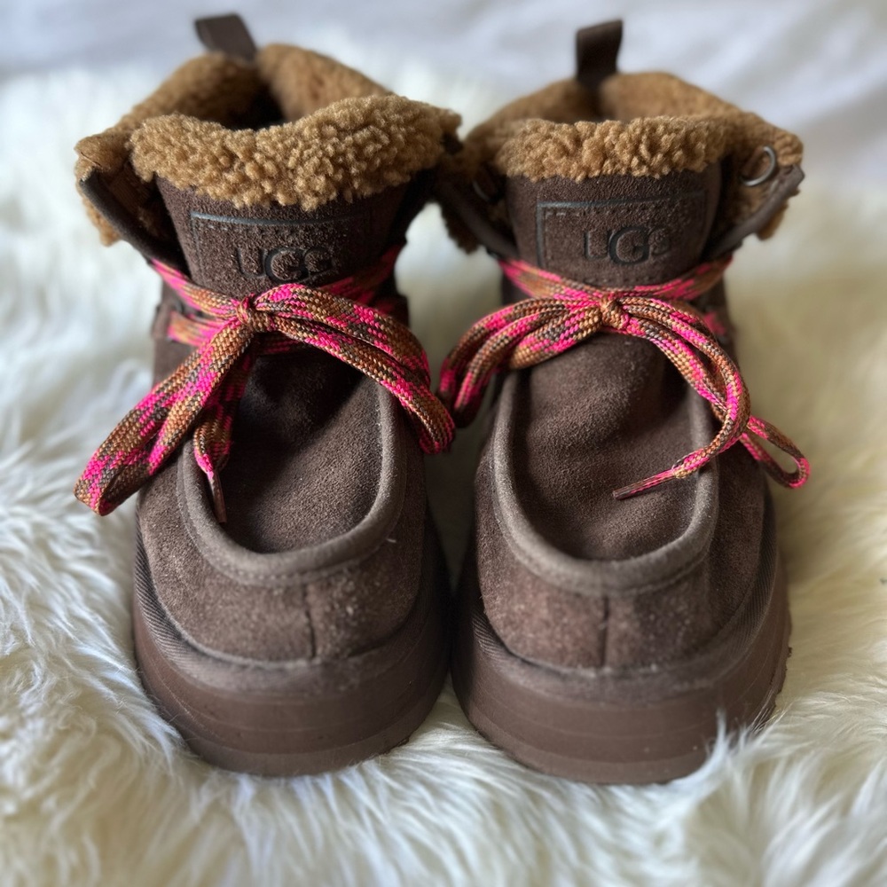 UGG Women's Funkarra Cabin Cuff Boots Chocolate Brown - Picture 3 of 6